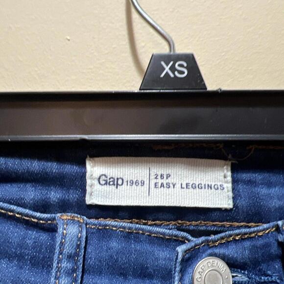 Gap Womens Sz 2P Easy Leggings Medium Wash EUC - Picture 3 of 3